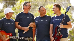 Six & Out Sports logo