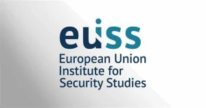 European Institute Of Professional Studies, Sector-16, Panchkula logo