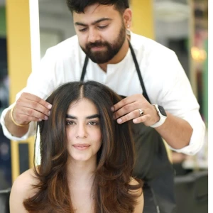 Slodiya Hair Salon logo