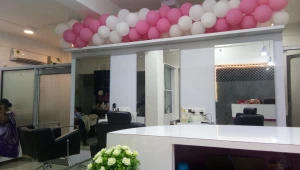 The Aks Unisex Salon logo