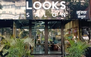Looks Salon logo