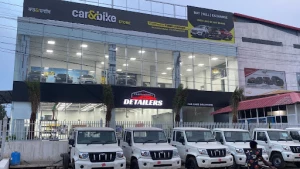 Car&Bike (By Mahindra First Choice) Raj Vehicles Mohali