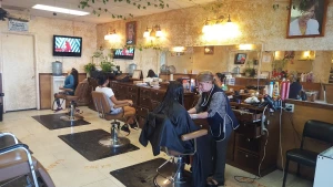 Rosy's Beauty Salon logo