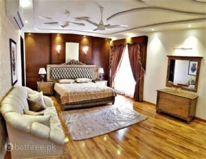 Sanjeev Properties, Sector-7, Chandigarh logo