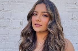 The Beauty Maven: Mrunal Panchal’s Journey as a Top Indian Influencer"