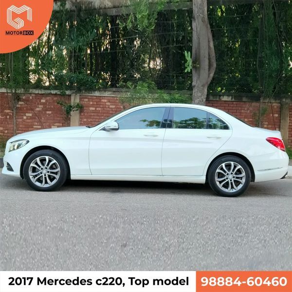 "Motor Box Car Dealer: Your Destination for New and Used Cars"