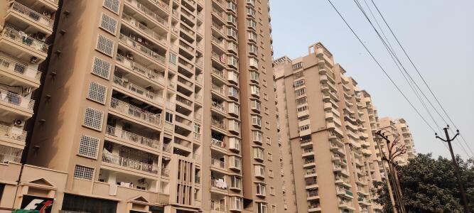 Grand Ajnara Heritage