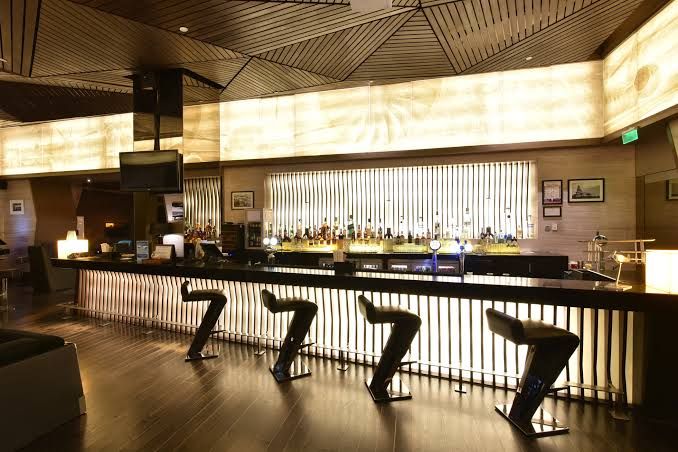 Get 25% Discount at The Hangar Lounge & Bar, Aerocity, Delhi