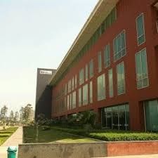 "Tech Mahindra – Transforming Businesses with Innovative IT Solutio