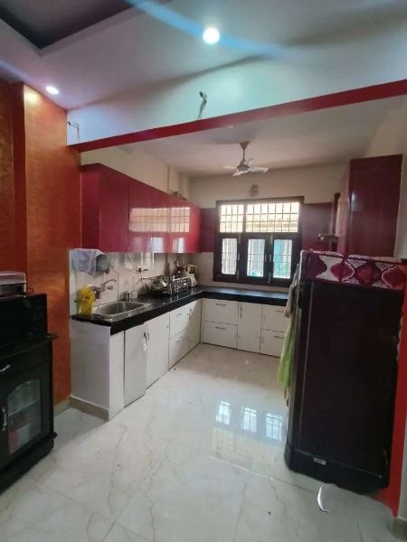 "Affordable 3BHK Flat for Sale: 900 ft², 2 Baths Near Dwarka Mor Metro, Delhi"
