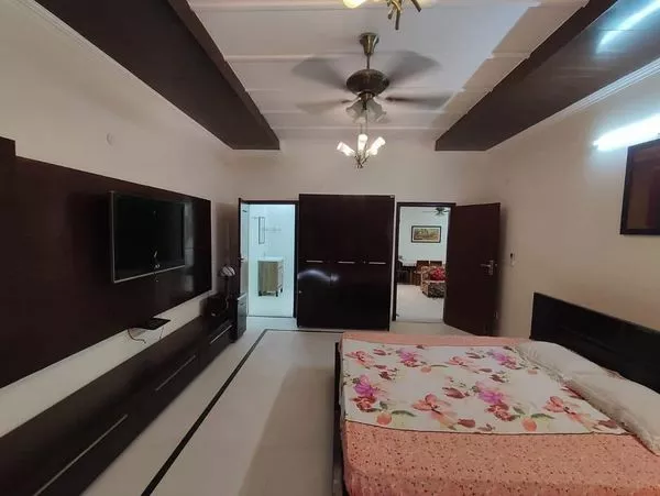 "Discover Quality Accommodation at Dilshad Khan PG"