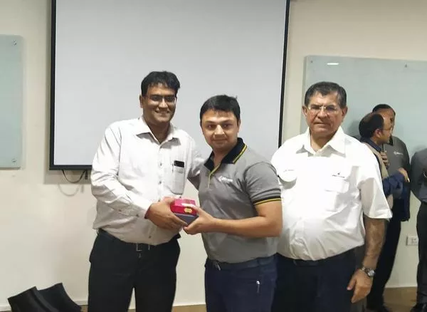 Aggarwal Automotives: Leading Spare Parts Dealer for All Vehicle Brands"