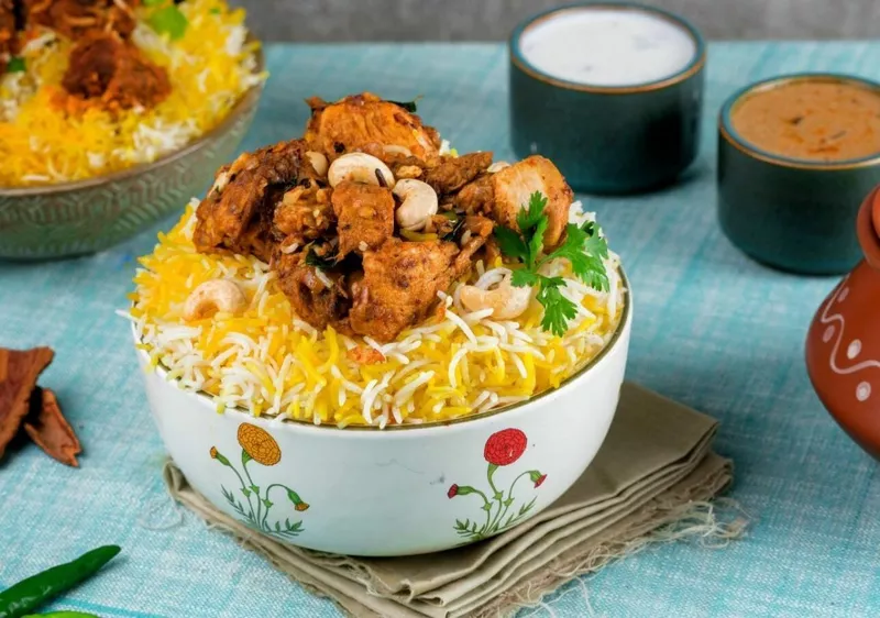 Bikkgane Biryani, Restaurant
