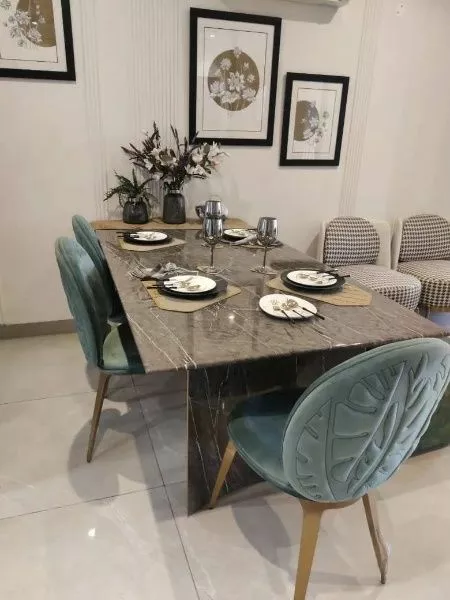 “Spacious 3 BHK Flat for Sale in SBP – 1700 Sqft, 3 Beds, 3 Baths”