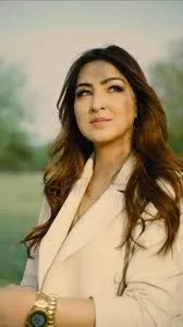 Anmol Bhatia: Connecting Beauty and Community in the Digital Age"