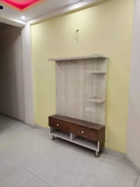 1 BHK Flat for Sale in DLF Dilshad Ext-2 – 450 sq. ft, Prime Location!"