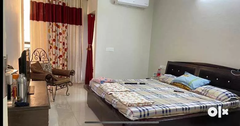 3BHK Flat for Sale: Spacious 1735 sq. ft. on 1st Floor, SBP God, Patiala Road Main Highway