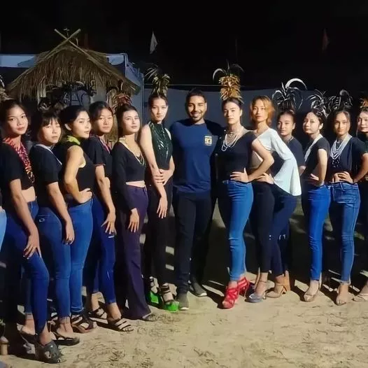 Delhi Fashion Club: Where Style Meets Community"