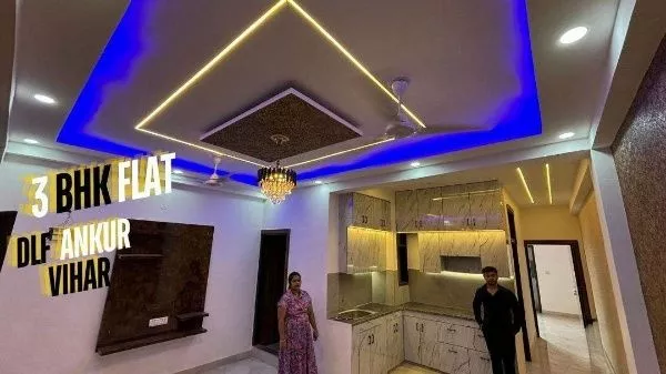 "Spacious 2 BHK Semi-Furnished Flat in DLF Ankur Vihar, Loni – 700 Sq. Ft. of Comfort"