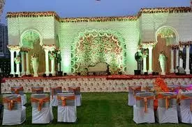 Signature Banquet and Party Lawn |    Best  wedding hotels in Delhi| Top resorts in Delhi