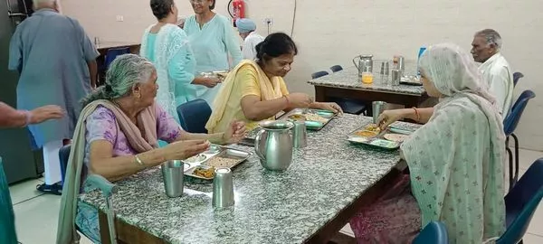 "Heartfelt Thanks to Rakesh Goyal Ji for Sponsoring Lunch at Sai Birdh Ashram"