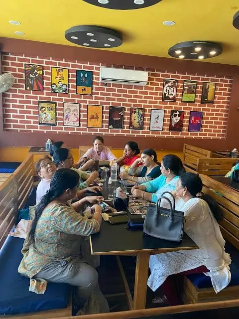 Cafe Bollywood | Top Restaurants in Ayodhya | Best Restaurants in Ayodhya