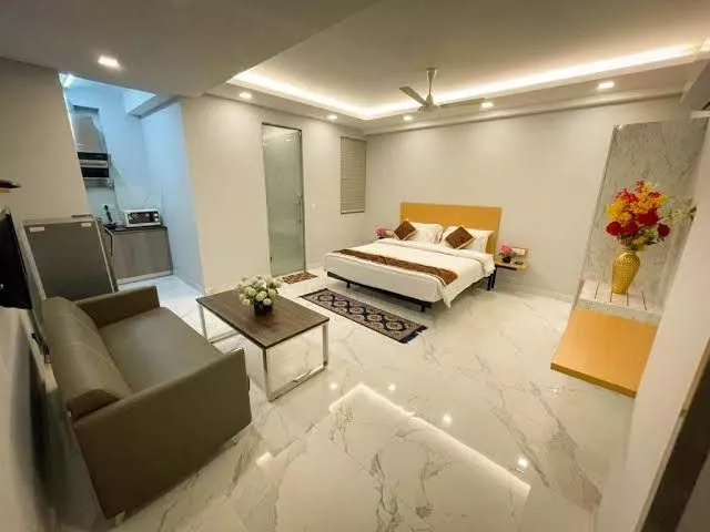 The Empire - Signature Tower,Cyber City, Gurgaon |5 Star Hotel In Gurgaon | Best Hotel In Gurgaon