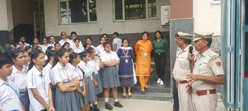 "Gurugram Police Leads Road Safety Awareness at GWPS: A Lesson in Responsibility