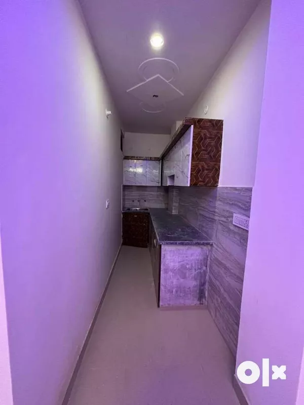 1 Bds - 1 Ba - 450 ft2 Super luxury flat DLF Ankur Vihar 90% loan with parking gated society