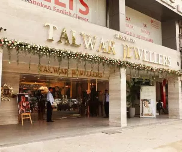 Tanishq Jewellers, sector 17, Chandigarh
