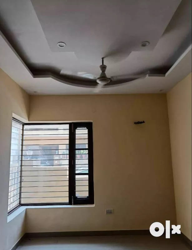 "Spacious 1BHK Semi-Furnished Apartment for Rent in JTPL Township, Kharar - Clean and Ready to Move In!"