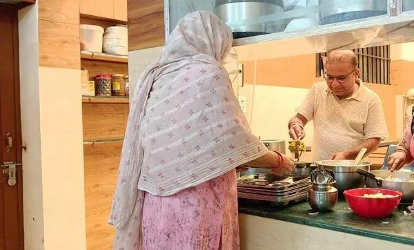 "Heartfelt Thanks to Rakesh Goyal Ji for Sponsoring Lunch at Sai Birdh Ashram"