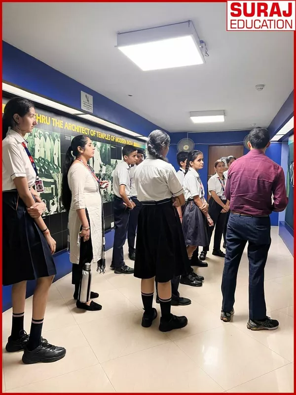 Suraj School Sector 56 Students Gain Insights from ISRO at Nehru Planetarium