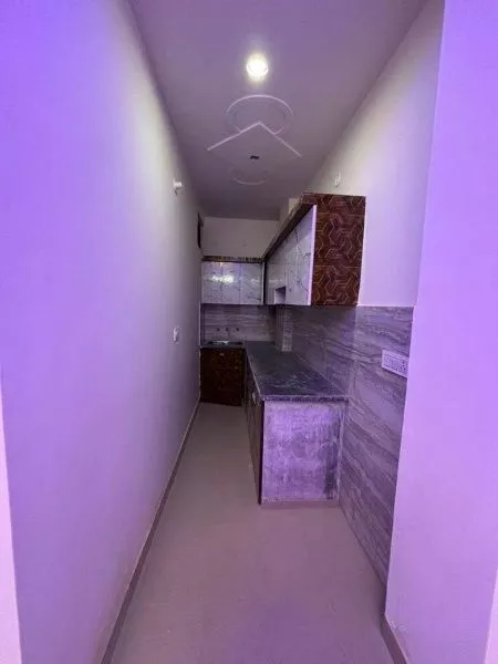 1 Bds - 1 Ba - 450 ft2 Super luxury flat DLF Ankur Vihar 90% loan with parking gated society