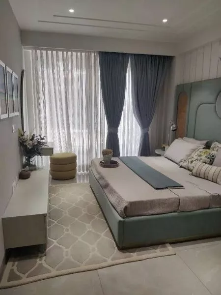 “Spacious 3 BHK Flat for Sale in SBP – 1700 Sqft, 3 Beds, 3 Baths”