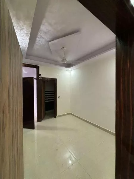 Ready-to-Move 2BHK Flat – 2 Beds, 2 Baths, 750 sq. ft. of Comfort"