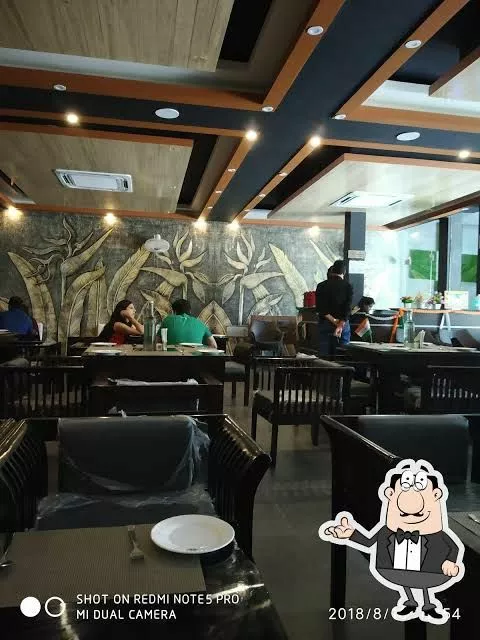 The Aura Restaurant | Top restaurants in Ayodhya | Best Restaurants in Ayodhya