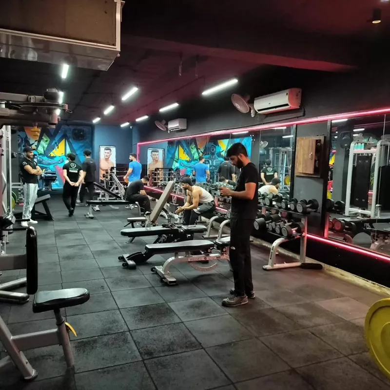Transform Your Fitness Journey with the Best Gym in Kharar: Expert Training at The Aesthetic