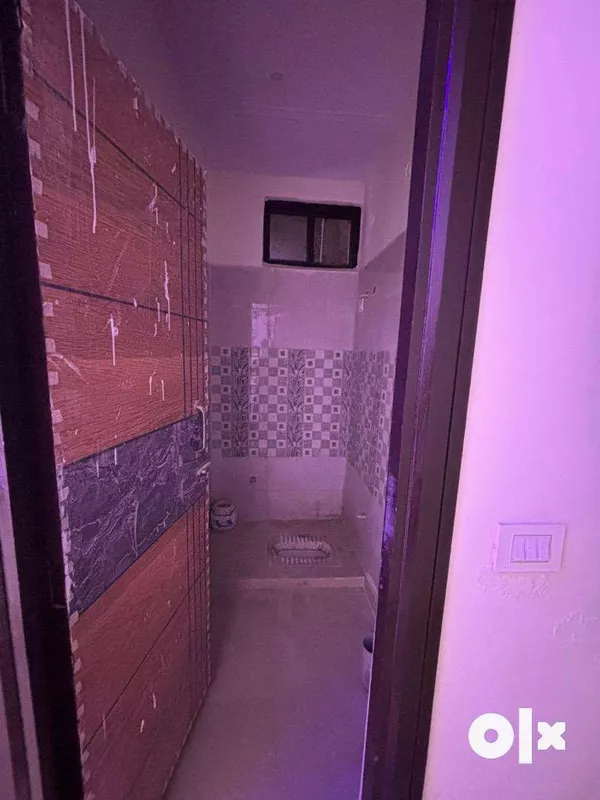 1 Bds - 1 Ba - 450 ft2 Super luxury flat DLF Ankur Vihar 90% loan with parking gated society