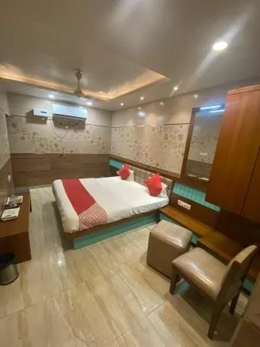 HOTEL RAGHUPATI  Best Hotels in  Ayodhya | Top Hotels in Ayodhya near Ram Mandir