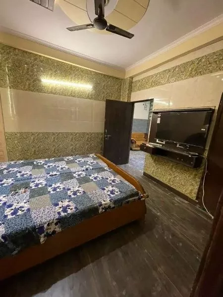 Affordable 2 BHK Flat in DLF Ankur Vihar, Uttar Pradesh