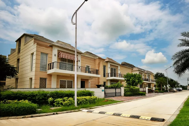 OMAXE MULBERRY VILLAS Location: Omaxe New Chandigarh