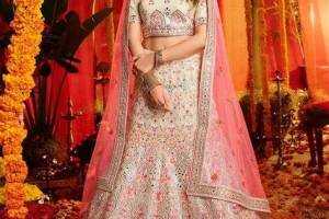 manyavar & mohey - Apparel Deals in India