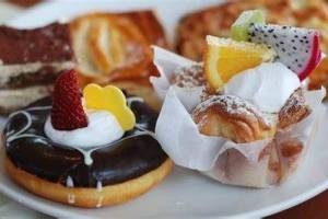 Delicious Food & Bakery
