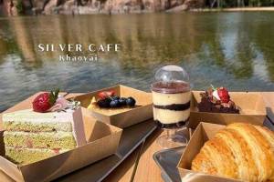 Silver 16 cafe