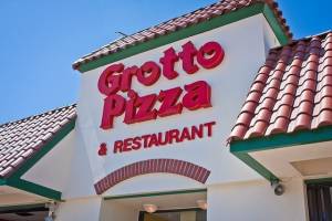 Grotto Pizza REstaurant - Vouchers / Coupons in India
