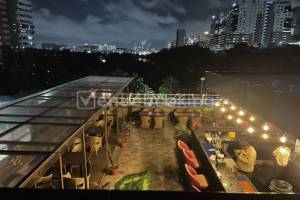 Space Brunch & Bar - Restaurant Deals in Hyderabad