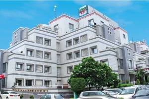 Fortis Flt Lt Rajan Dhall Hospital, Vasant Kunj, New Delhi - Health Care Centres in Delhi