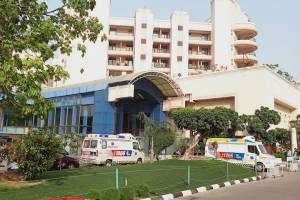 Indraprastha Apollo Hospital - Health Care Centres in Delhi