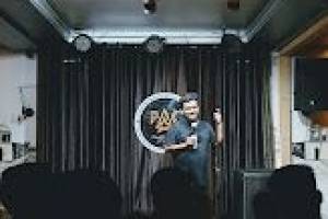PLATINUM ARTS ENTERTAINMENT | Best comedy club in Chandigarh | Top Comedy clubs - Clubs in India